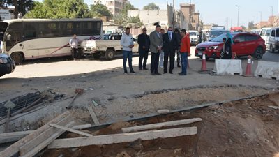 الانتهاء من صب الخرسانة.. محافظ القليوبية يتفقد كوبري شبرا الخيمة