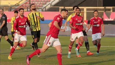 عاجل.. علي معلول يسجل هدف الأهلي الأول في شباك المقاولون العرب 