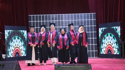 تخرج دفعة جديدة للبرامج النوعيه للدراسات العليا بكلية الصيدلة جامعة المنصورة 