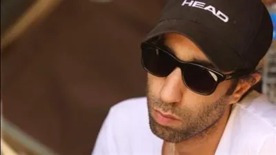 كريم العدل يعلن موعد عزاء أحمد سامي العدل 