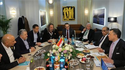 وزير السياحة والآثار يلتقي اتحادات وكلاء السفر ومنظمي الرحلات الأوروبية (ECTAA) ببرلين 