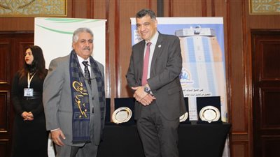  الجريفاني يوقع 