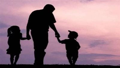 بمناسبة الاحتفال بعيد الأم.. هل هناك يوما للأب؟