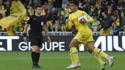 مصطفي محمد يسجل ويقود نانت لخطف نقطة التعادل أمام نيس في الدوري الفرنسي