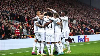 أنشيلوتي يدفع نجم ريال مدريد للانتقال إلى برشلونة