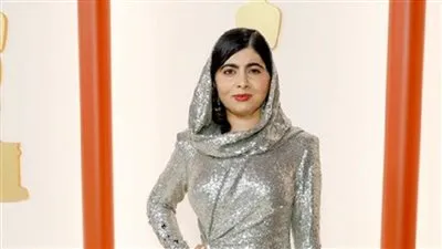 الحاصلة على نوبل ملالا يوسفزي ضمن الحاضرين على السجادة البيضاء بحفل الأوسكار Oscars 2023