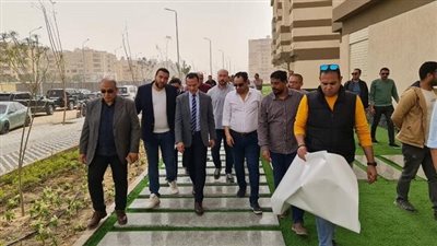 مساعد وزير الإسكان يتفقد العمل بمشروع إنشاء أبراج سكنية بتقاطع طريقي الواحات والفيوم بحدائق أكتوبر