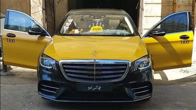 مالك السيارة المرسيدس S560 التي تحولت إلى تاكسي الإسكندرية يكشف هويته