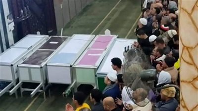 تشيع جثامين 5 من أسرة واحدة في الدقهلية انقلبت بهم السيارة 