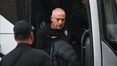 عاجل.. 3 أسماء مرشحة لخلافة فيريرا لقيادة الزمالك 