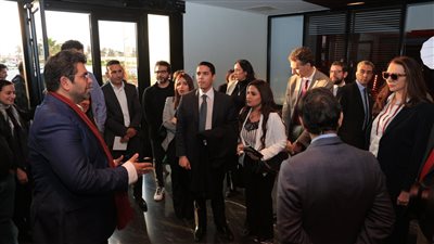 وفد إعلامي فرنسي يزور 