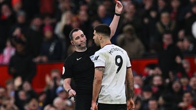 بعد مباراة اليونايتد وفولهام.. تعرف على المباريات الأكثر في حالات الطرد