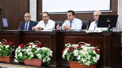 وزير الصحة يوجه بوضع خطة تطوير عاجلة للمعهد القومي للقلب