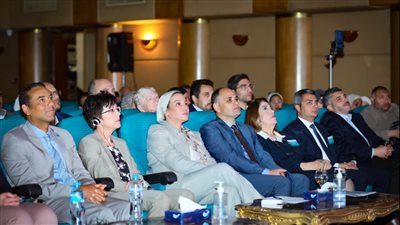 وزيرة البيئة: 28 مليار دولار فرص استثمار للقطاع الخاص في ملف تغير المناخ 