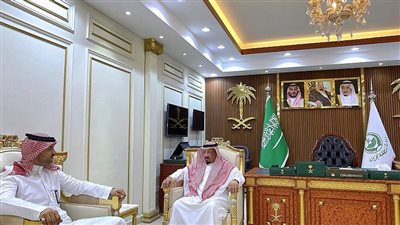 محافظ شرورة يستعرض خطة الرقابة البلدية خلال شهر رمضان المبارك