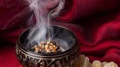 هل البخور يفطر الصائم.. الإفتاء تجيب