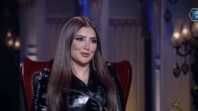 مي عمر توجه رسالة خاصة لزوجها محمد سامي