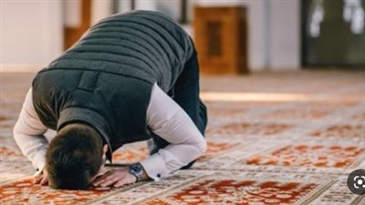 ما هي طريقة علاج السهو والنسيان في الصلاة؟