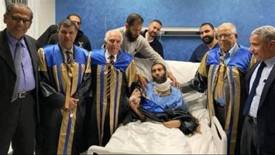 مناقشة رسالة دكتوراه على فراش المرض.. نائب رئيس جامعة الأزهر يكشف التفاصيل