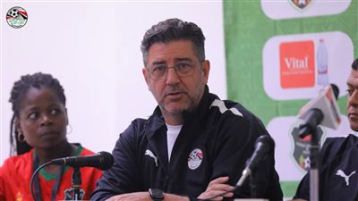 فيتوريا يوجه رسالة شديدة اللهجة بشأن مشاركة محمد صلاح مع المنتخب 