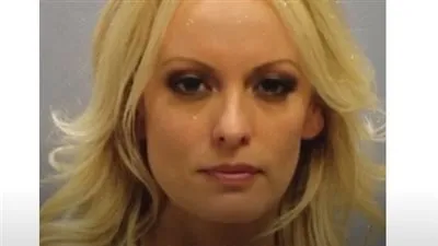 شاهد.. قصة امرأة هزت عرش ترمب (فيديو)