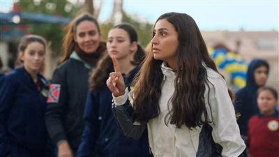  دينا الشربيني تكتشف خداع أولادها لها في كامل العدد في الحلقة 12 من 