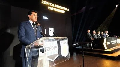 وزير الشباب والرياضة يشهد اعلان 