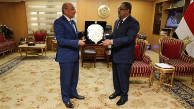 بالصور.. وزير العدل يستقبل نظيره اليمني