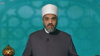 هل يجوز إخراج زكاة الفطر في بداية رمضان أو نصفه؟.. الإفتاء تُجيب (فيديو)