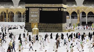 عاجل - للمرة الأولى.. دوريات الأمن السعودي تشارك بعنصرها النسائي في تنظيم موسم العمرة