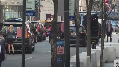 شاهد.. لحظة وصول ترامب إلى مقر إقامته في نيويورك