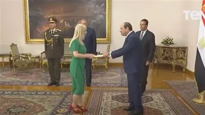 شاهد.. الرئيس السيسي يتسلم أوراق اعتماد عدد من السفراء المعتمدين لدى مصر