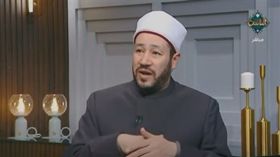 لماذا تقضي المرأة الصيام ولا تقضي الصلاة؟.. أمين الفتوى يجيب (فيديو)