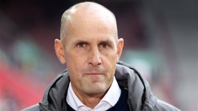 انتصر على السرطان وعاطل منذ عامين.. من هو الألماني هايكو هيرليتش مدرب الزمالك الجديد؟