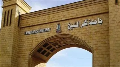 رئيس جامعة كفر الشيخ يتفقد ورش ومعامل كلية الهندسة