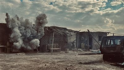 مشهد مؤثر.. استشهاد عسكري بسبب طفلة أحد التكفيريين.. الحلقة 14 الكتيبة 101 