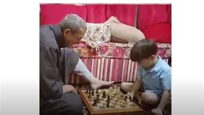 طفل سوري موهوب يمثل ألمانيا في بطولة عالمية للشطرنج