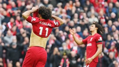 مايكل أوين يكشف حقيقة مطالبة كلوب برحيل محمد صلاح 