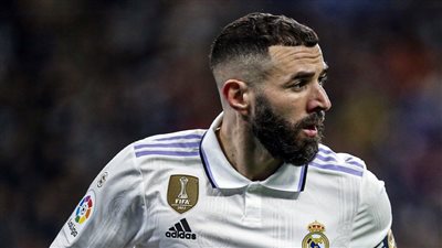 ريال مدريد يفقد بنزيما في موقعة سوسييداد