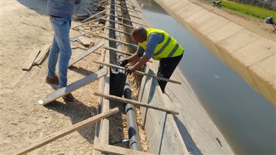 محافظ الجيزة يتابع أعمال رصف وتطوير عدد من الطرق بمراكز أوسيم ومنشأة القناطر وكرداسة