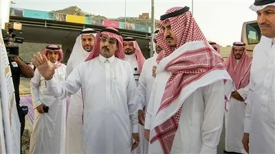 نائب أمير مكة المكرمة يفتتح طريق الملك عبدالعزيز المؤقت