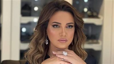  ريهام عبد الغفور توجه رسالة شكر لكل من ساندها في عزاء والدها 