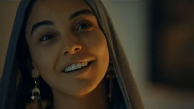 قبل انطلاق الحلقة 22 من 