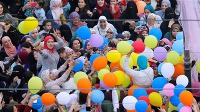  ما آداب خروج المسلمين إلى صلاة العيد؟