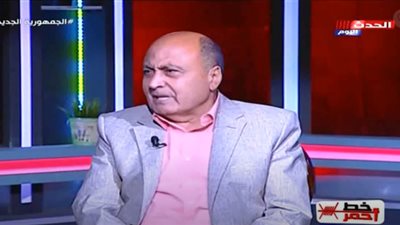 رئيس تحرير الأهرام الأسبق: 