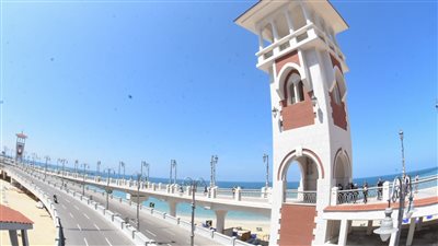 تشغيل تجريبي للمشى السياحي بكوبري ونفق السادات للجمهور 