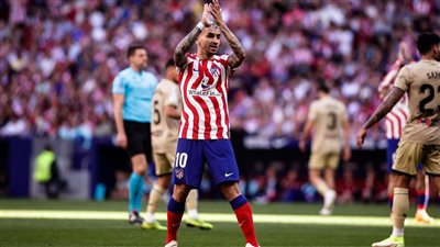 أتليتكو مدريد يتخطى عقبة ألميريا بثنائية في الدوري الإسباني