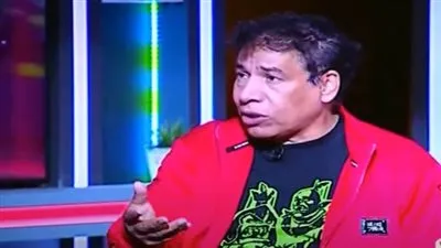 الشاعر إسلام خليل يكشف عن تفاصيل خلافه مع حكيم (فيديو)