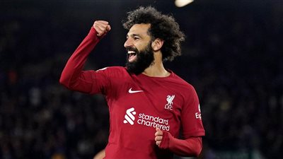 محمد صلاح يسجل هدفين ويقود ليفربول لاكتساح ليدز يونايتد في الدوري الإنجليزي