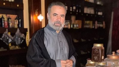 صبحي خليل: عبد الرازق في 